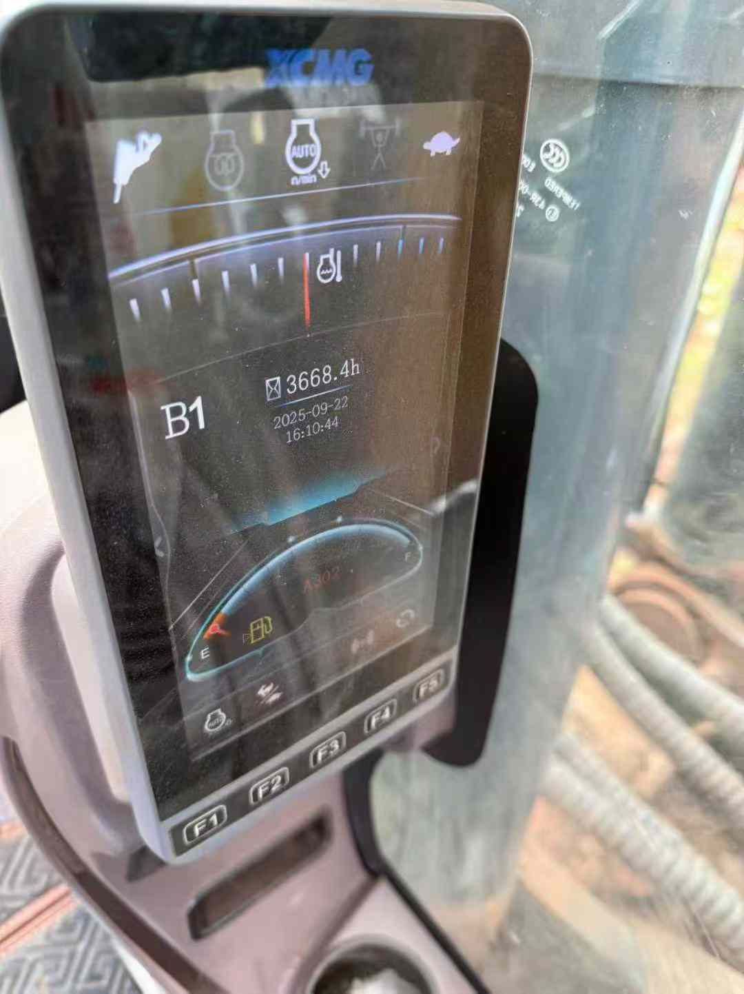 Used XCMG LW550KV Excavator 2020 Model / 6