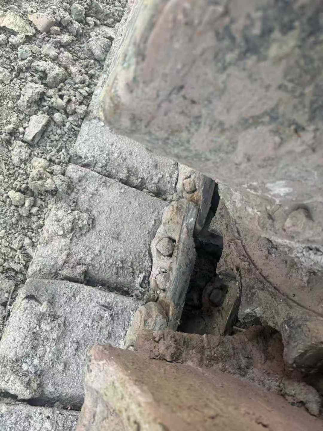 Used Hitachi ZX200-3G Excavator 2016 Model / 3