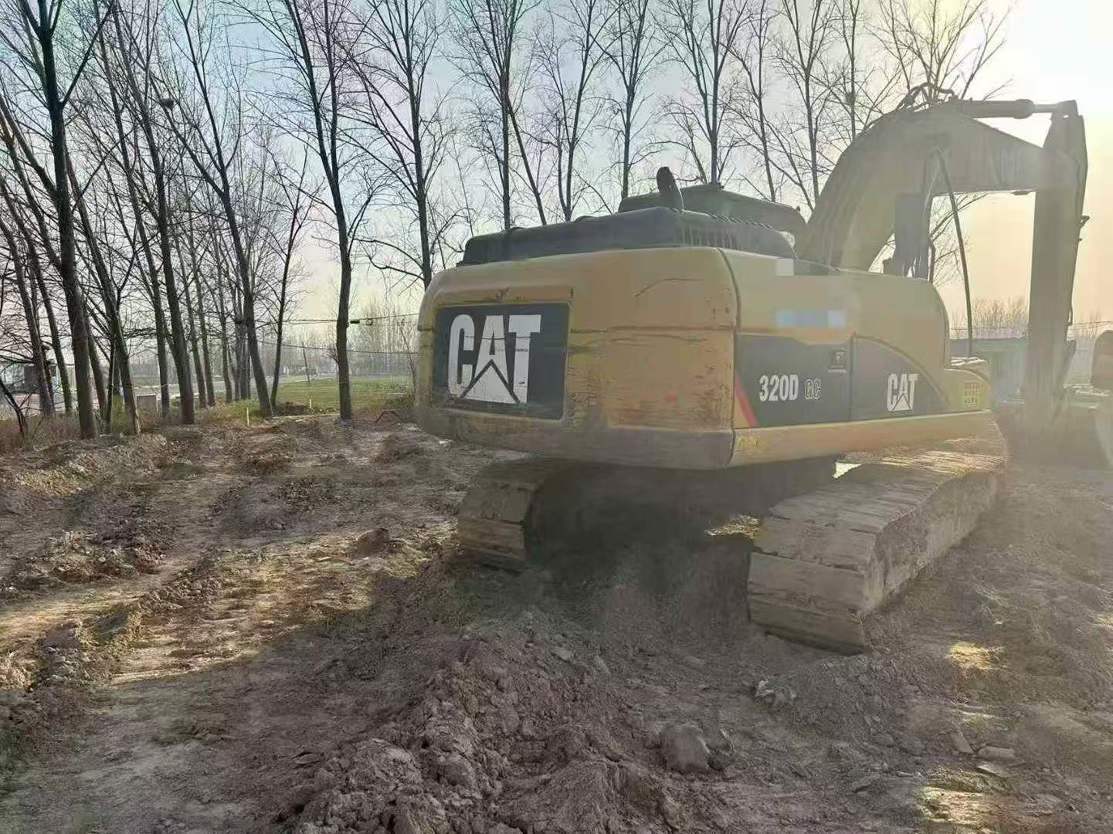 Used Caterpillar CT20 Excavator 2013 Model / 8