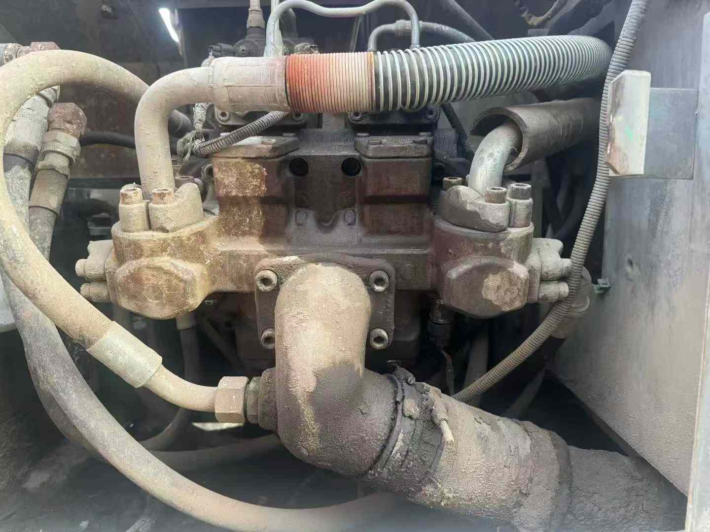 Used Hitachi ZX200-3G Excavator 2016 Model / 2