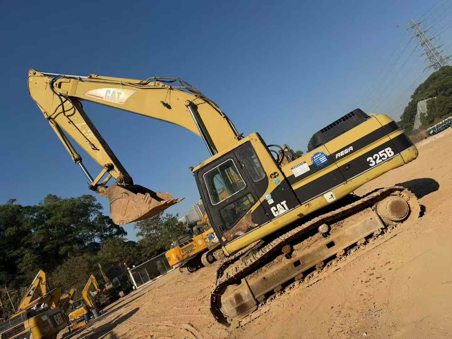 Used Caterpillar 325B Excavator 2016 Model / 2