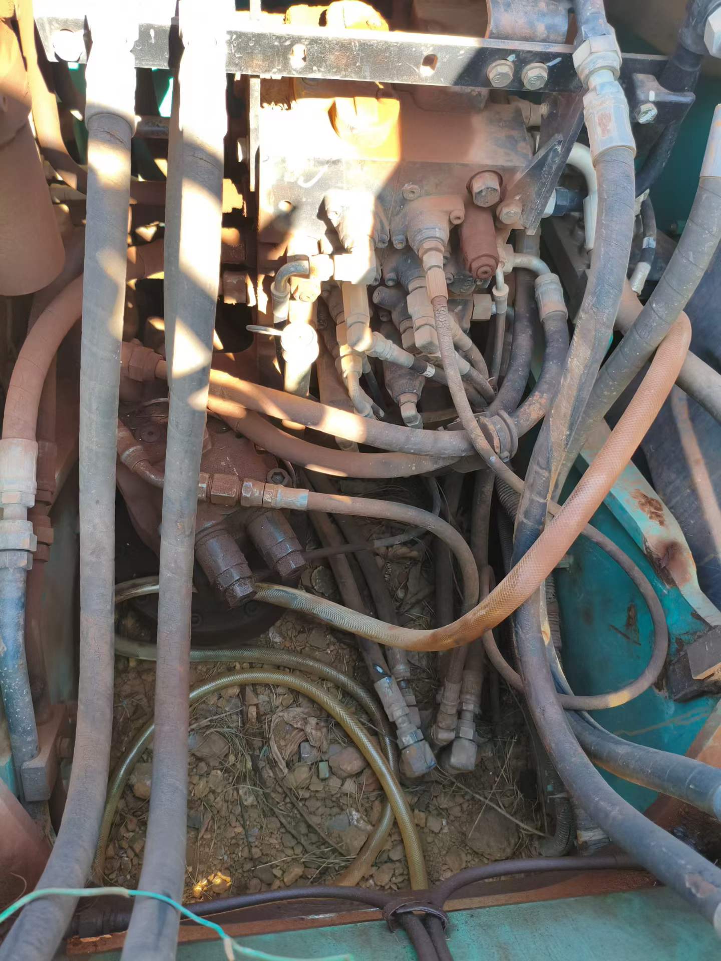 Used Kobelco SK130 Excavator 2012 Model / 9