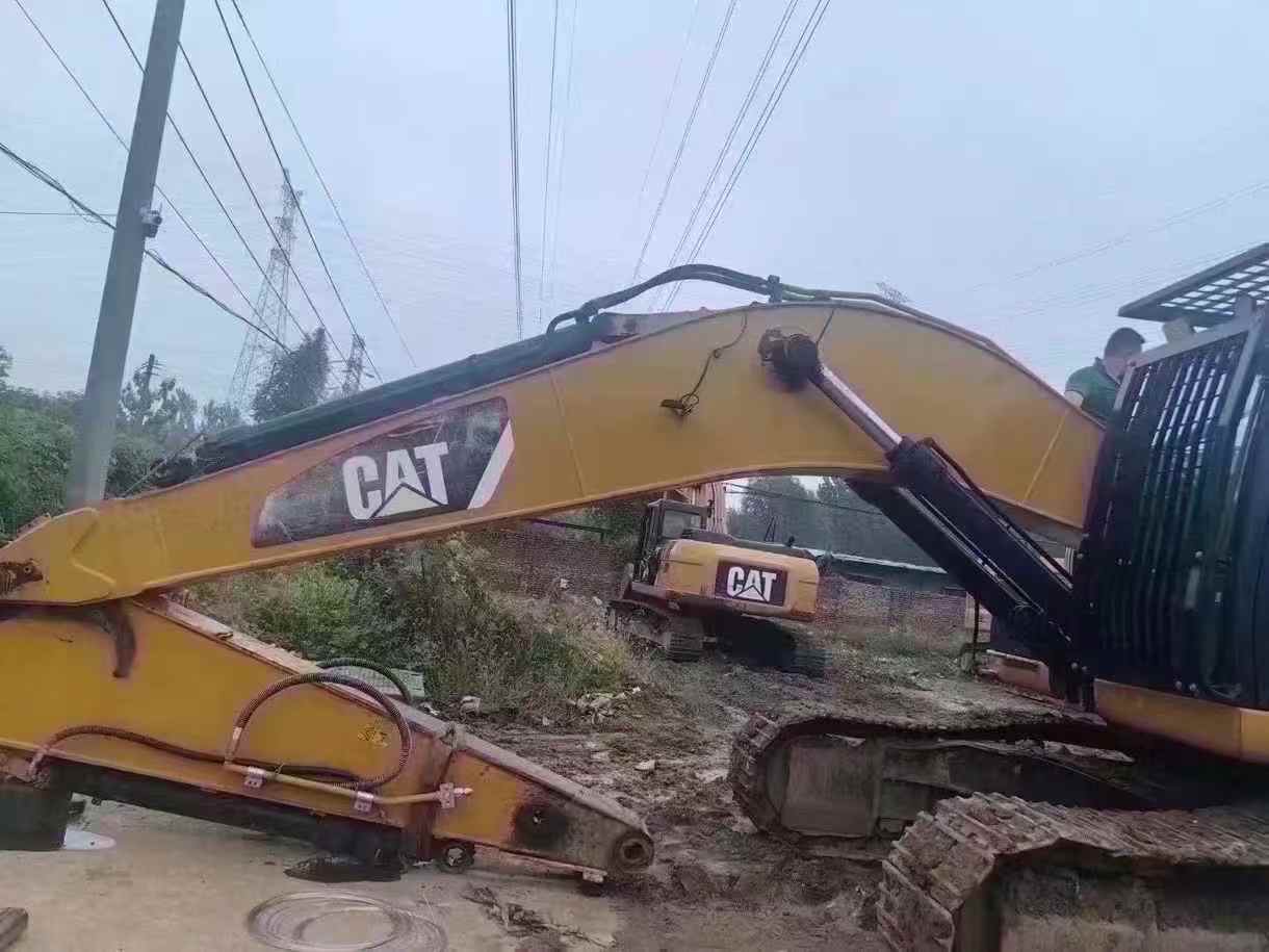 Used Caterpillar 330L Excavator 2016 Model / 2