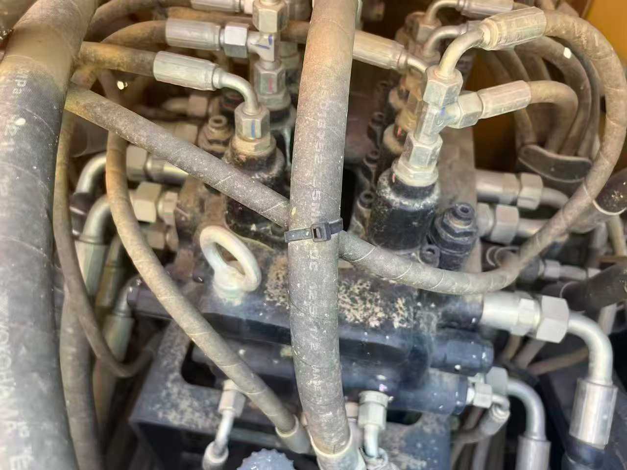 Used XCMG XE18 Excavator 2022 Model / 4