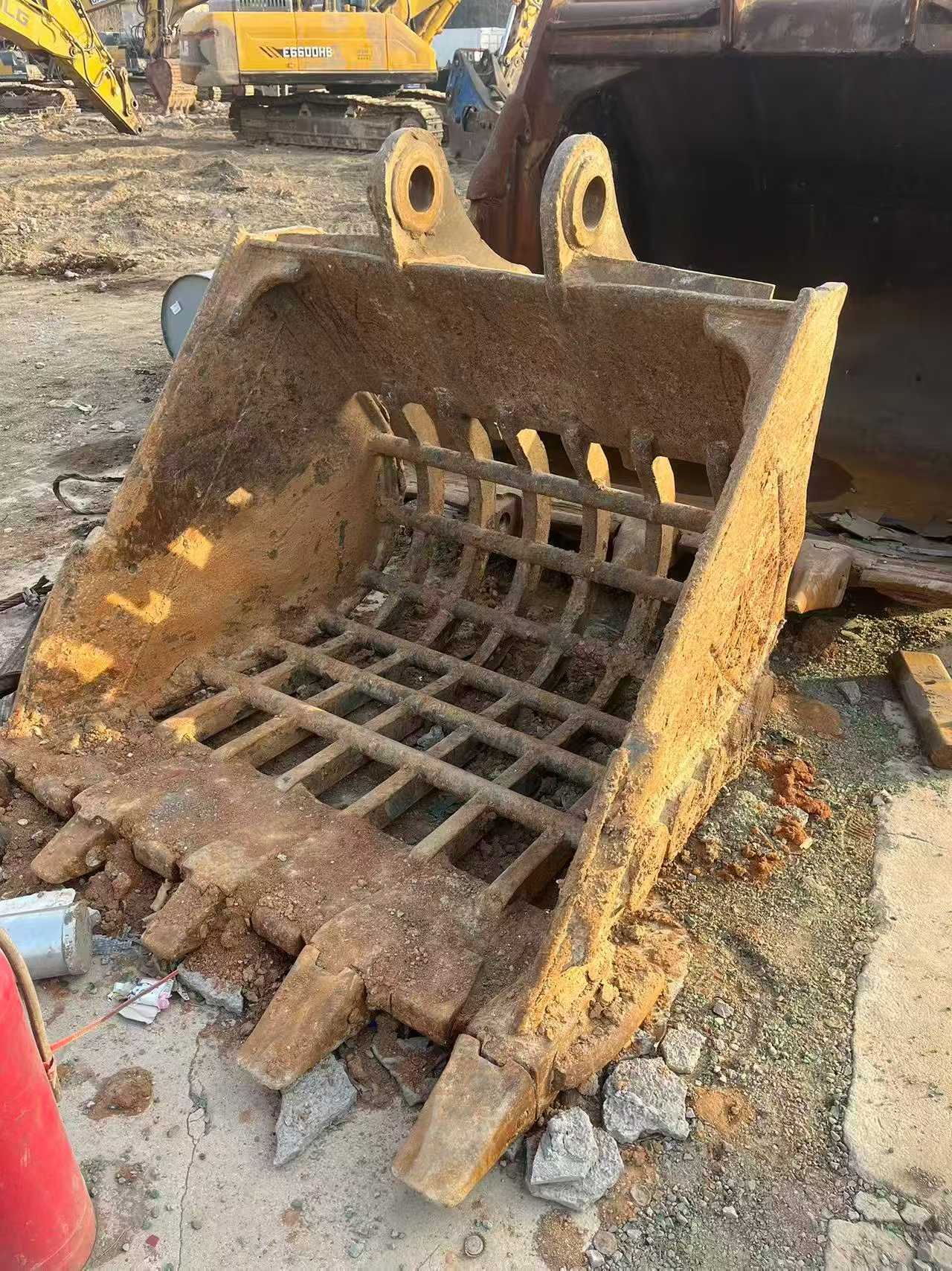 Used Caterpillar 323 Excavator 2016 Model / 8