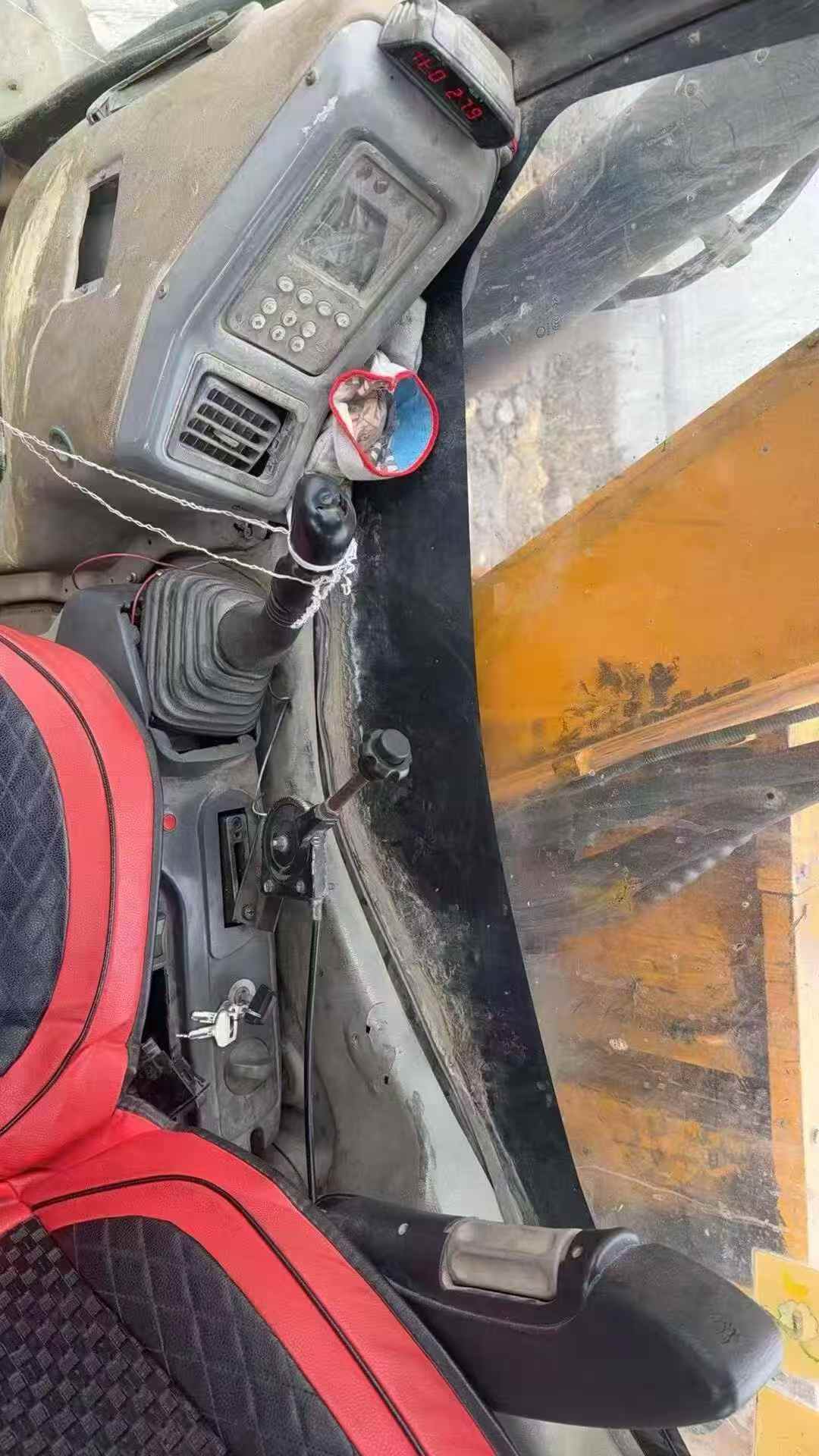 Used Sany SY75 Excavator 2012 Model / 4