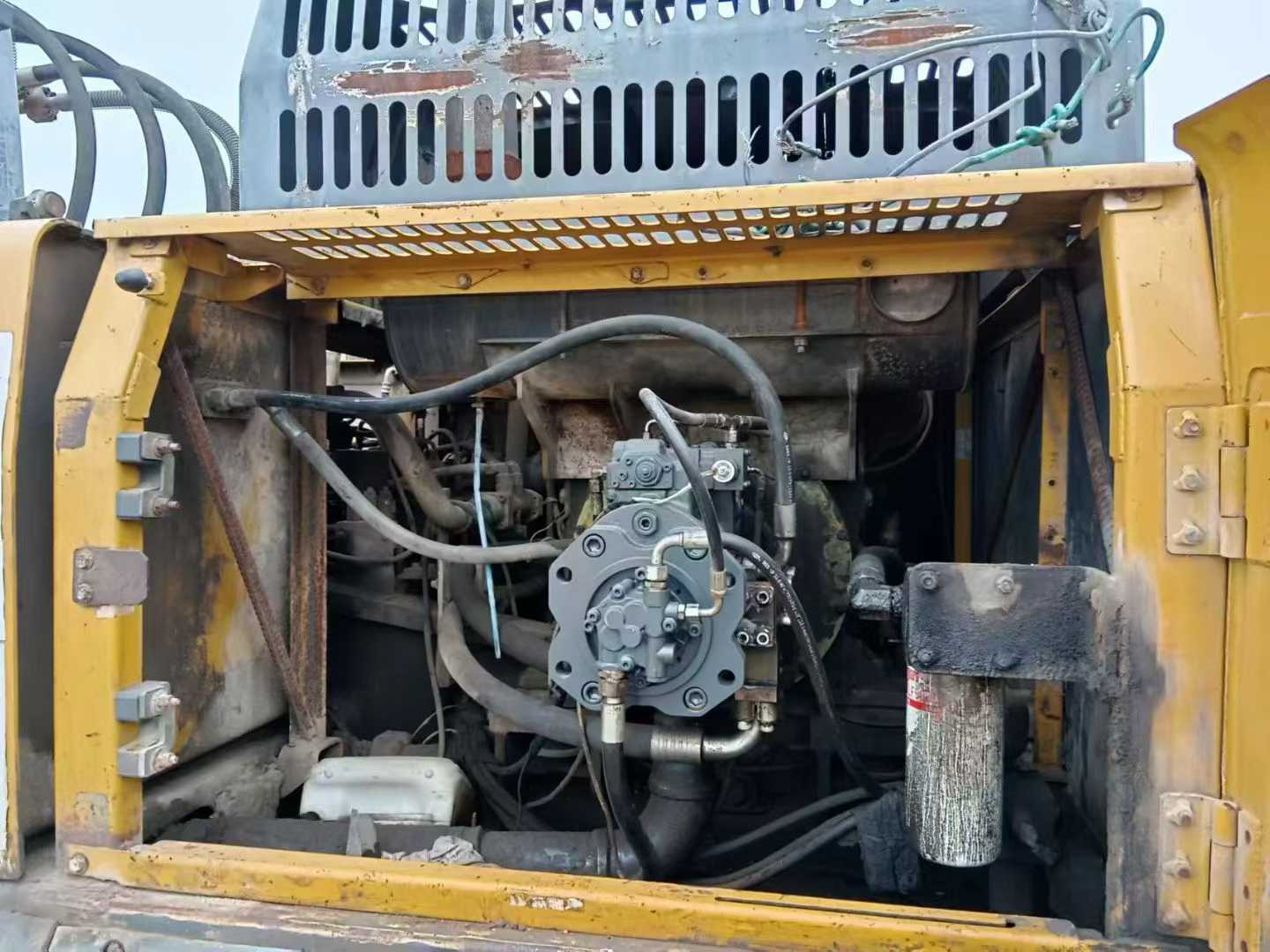 Used XCMG XE470 Excavator 2018 Model / 6