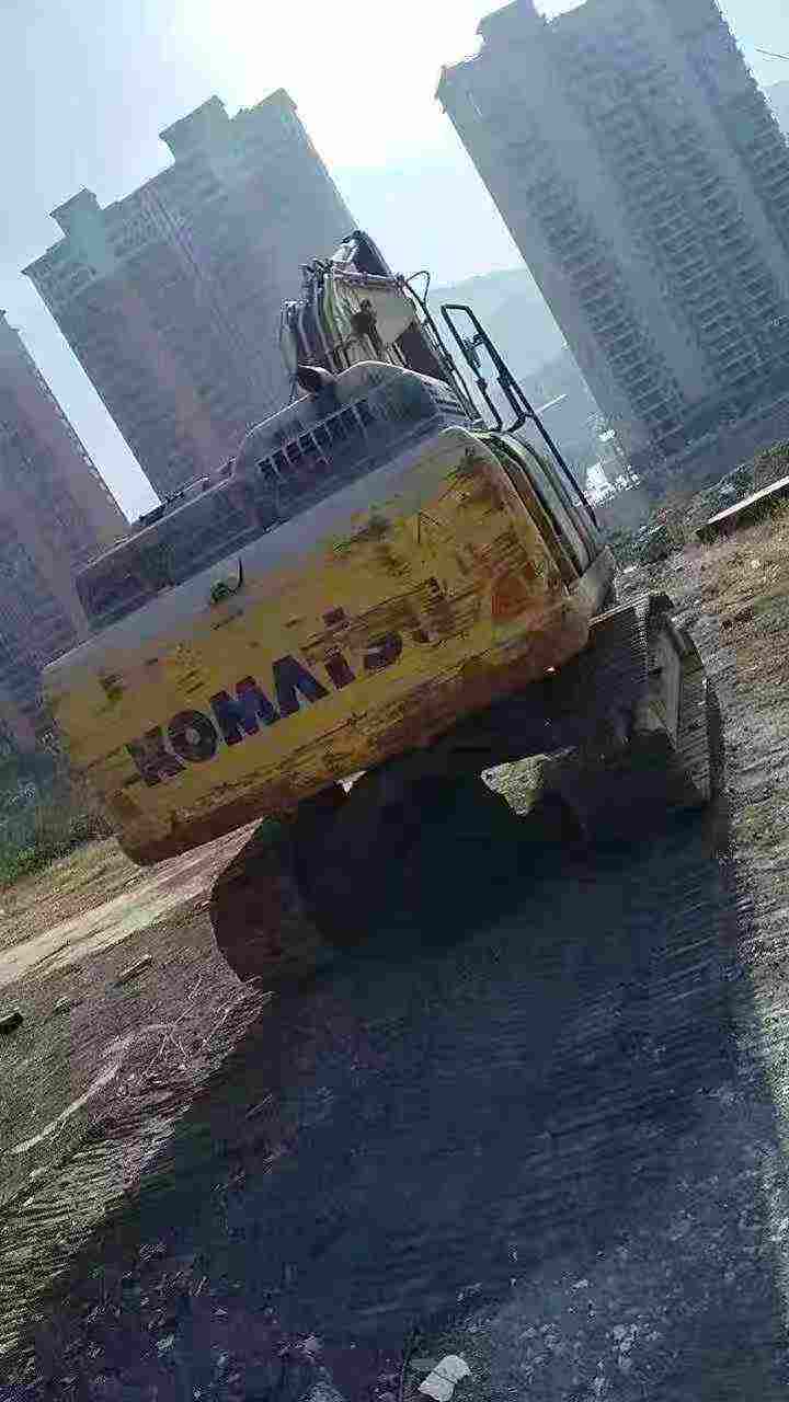 Used Komatsu PC200 Excavator 2023 Model / 5