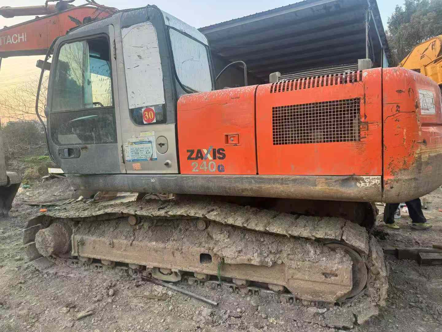 Used Hitachi ZX200-3G Excavator 2016 Model / 7