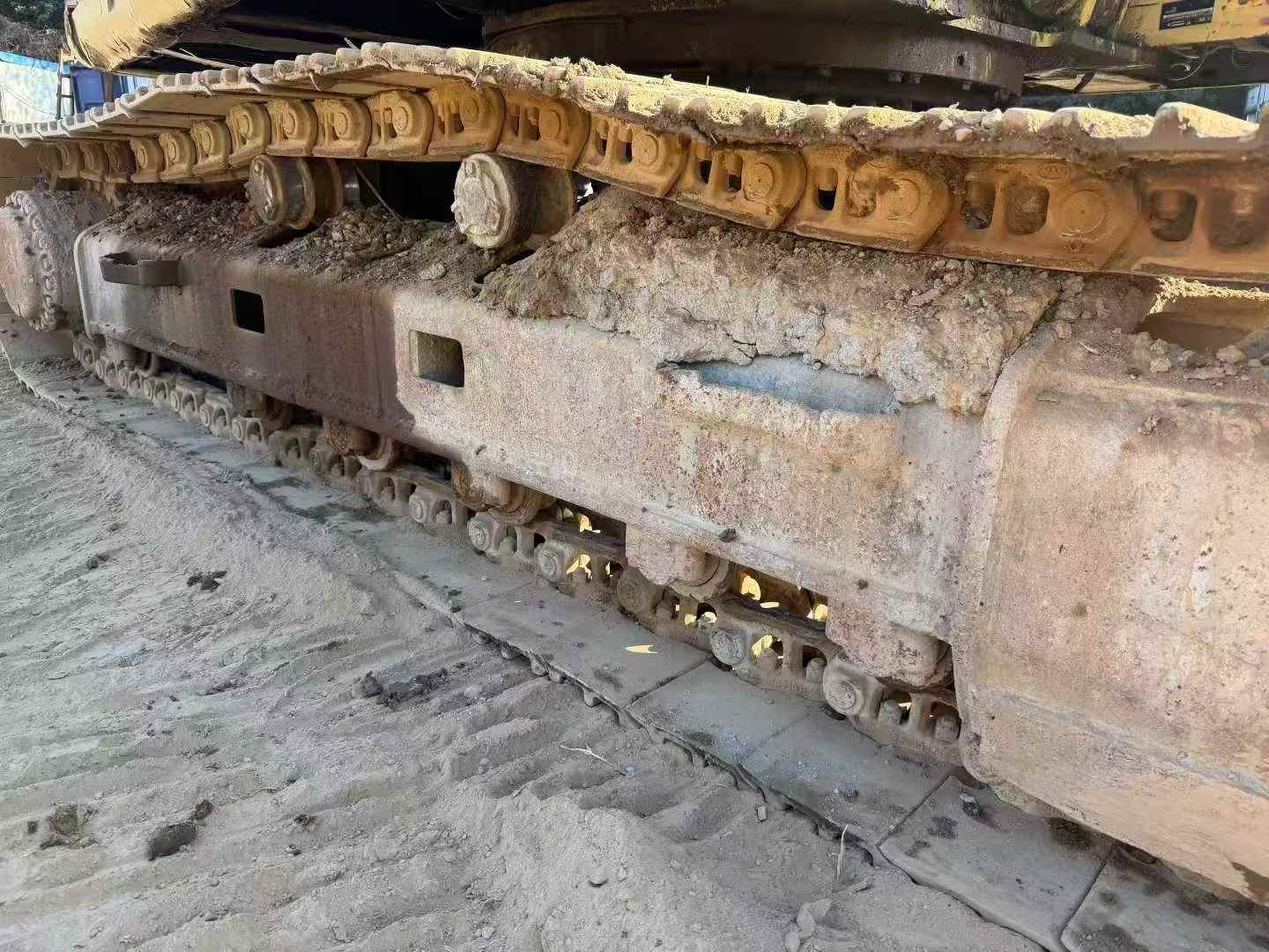 Used Caterpillar 325B Excavator 2016 Model / 9