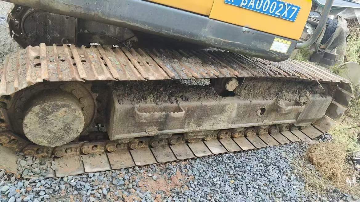 Used Hyundai R110-7 Excavator 2014 Model / 3