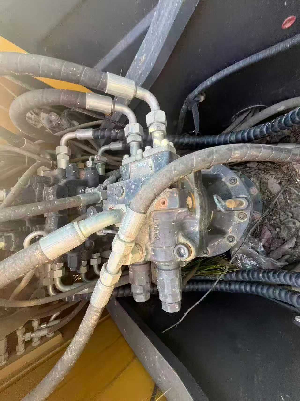 Used XCMG XE18 Excavator 2022 Model / 5