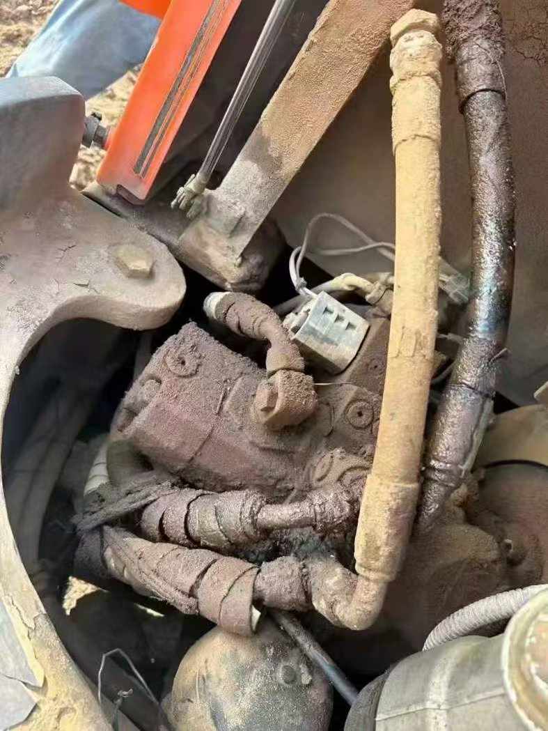 Used Doosan DX55W Excavator 2017 Model / 8