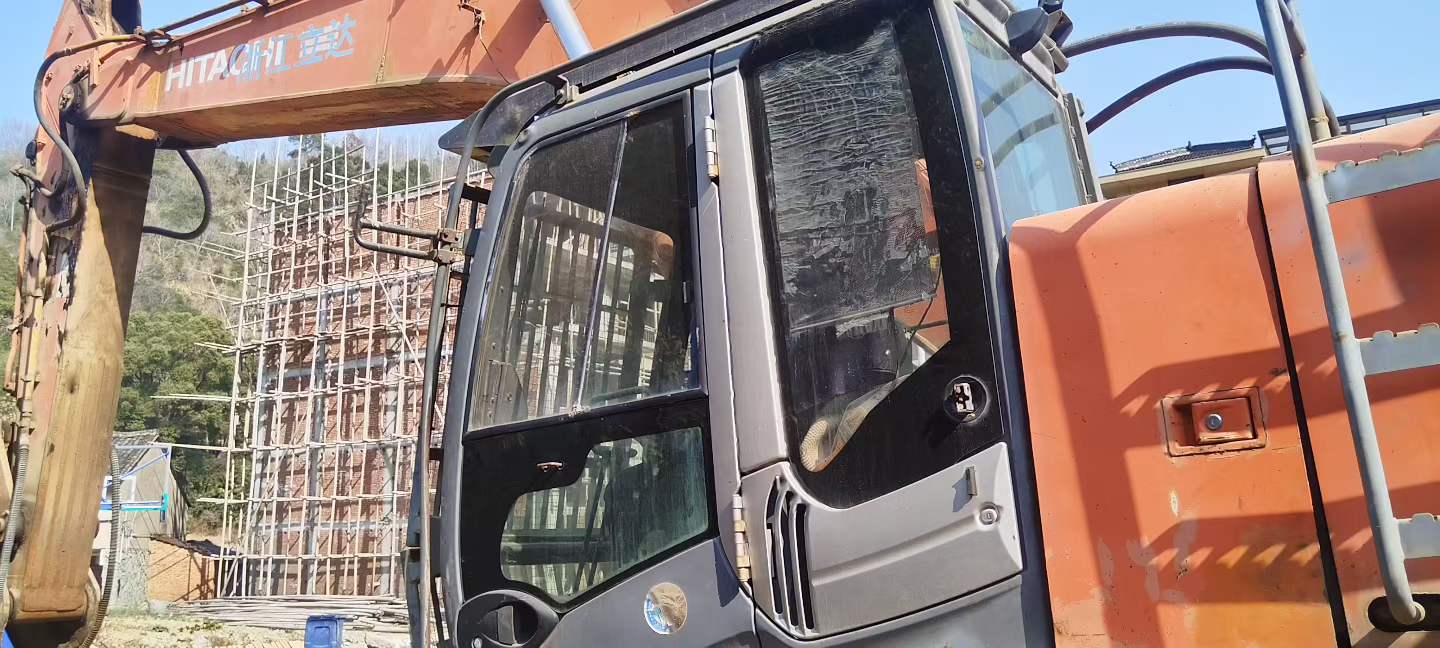 Used Hitachi ZX70 Excavator 2016 Model / 6