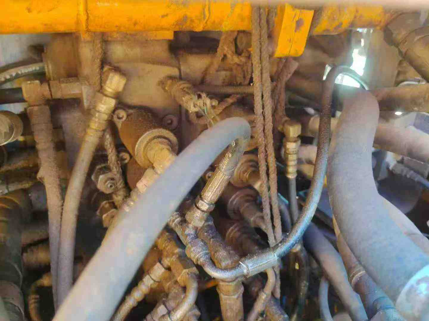 Used Kato HD820 Excavator 2013 Model / 8