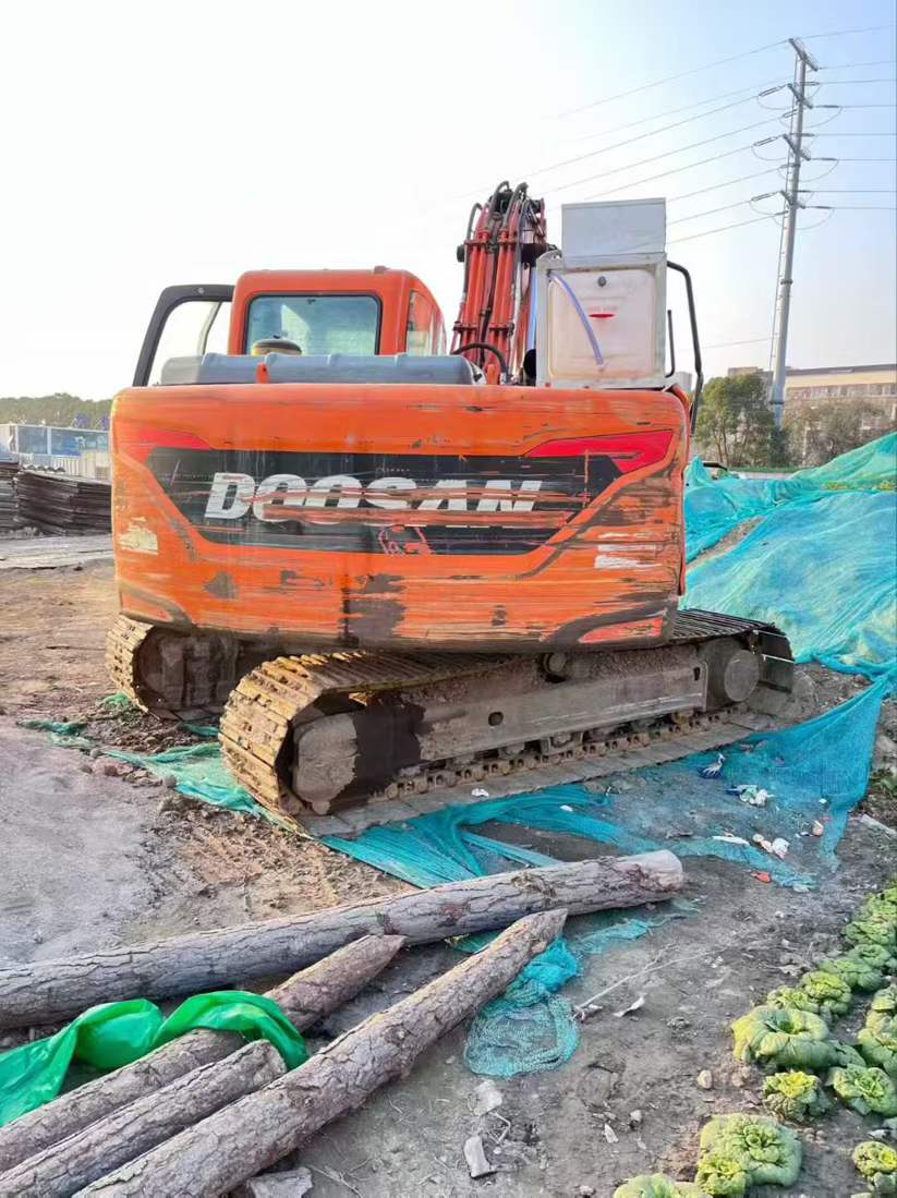 Used Doosan DX130-9C Excavator 2018 Model / 6