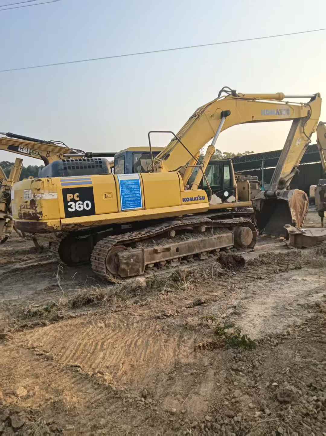 Used Komatsu PC60 Excavator 2011 Model / 3