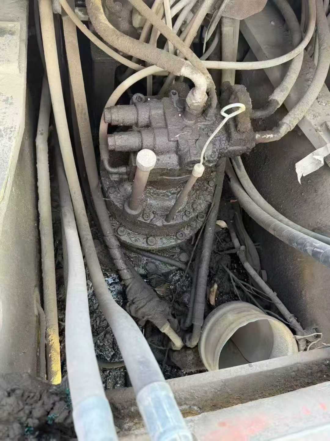 Used Hitachi ZX240-3 Excavator 2016 Model / 3