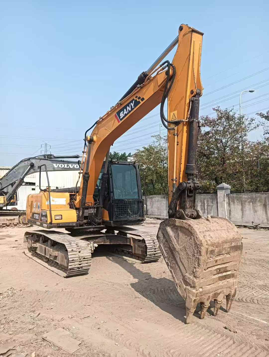 Used Sany SY135 Excavator 2016 Model / 2