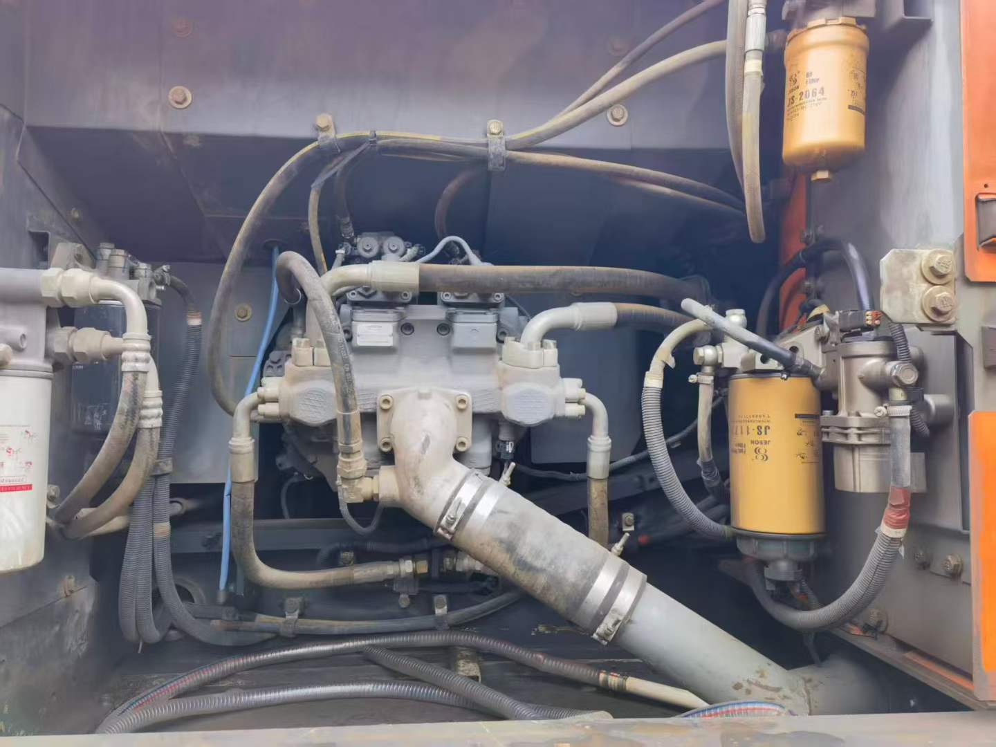 Used Hitachi ZW250 Excavator 2018 Model / 2