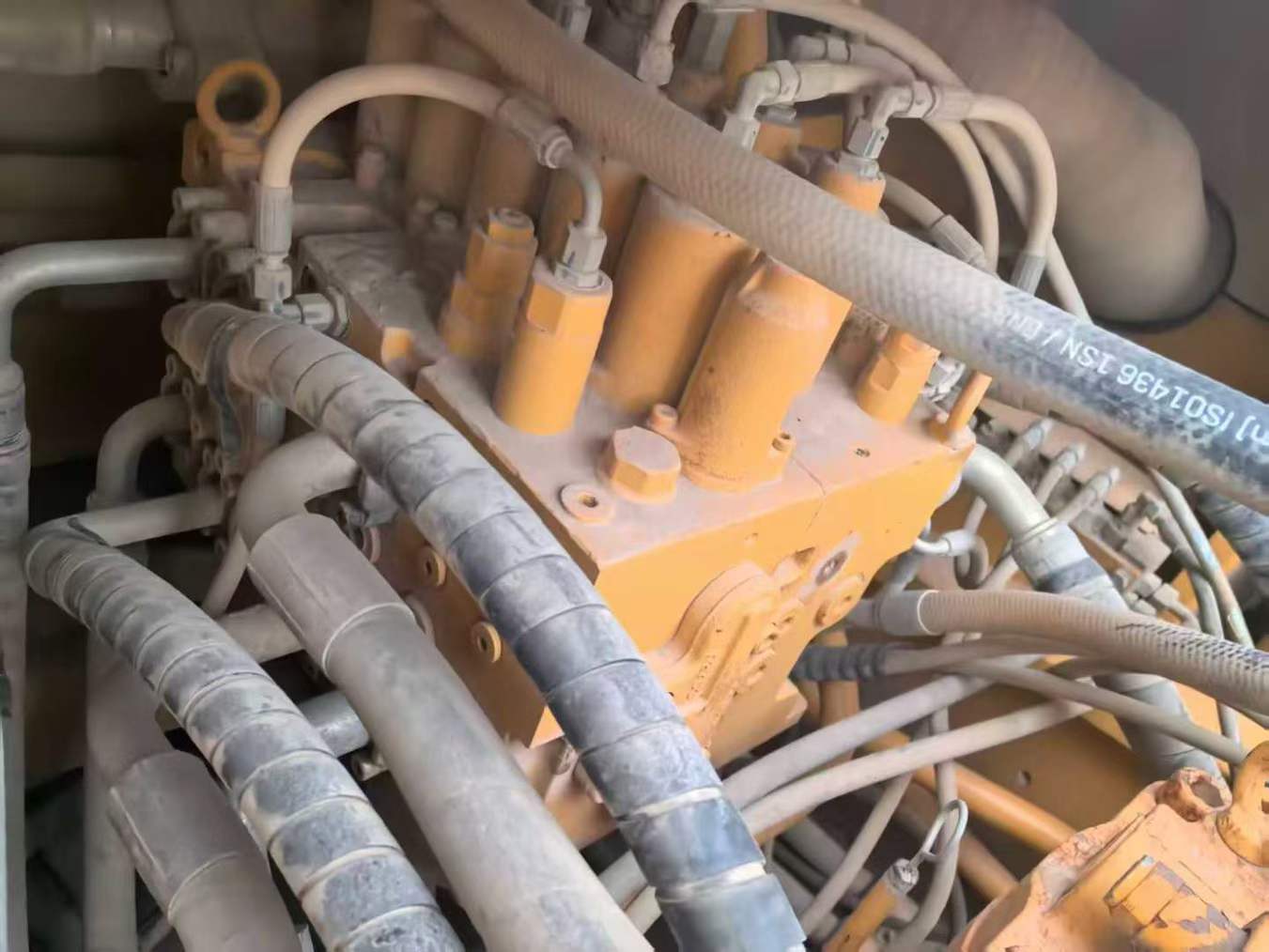 Used Sany SY245H Excavator 2015 Model / 4