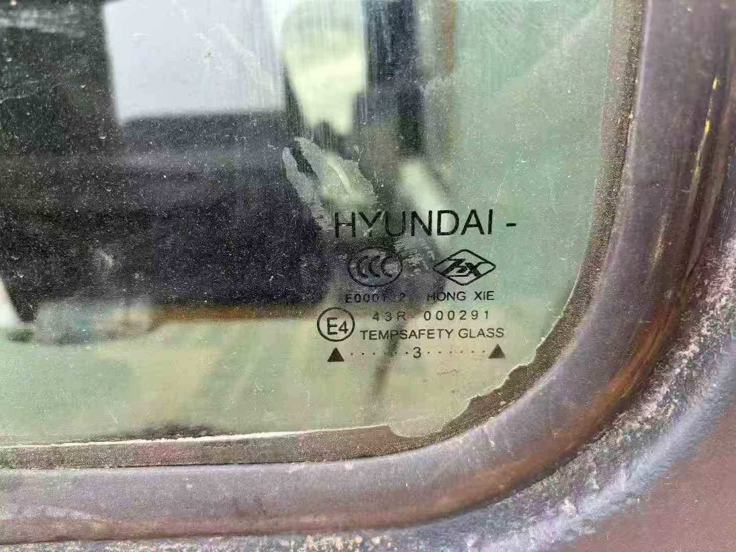 Used Hyundai R215-7 Excavator 2016 Model / 3