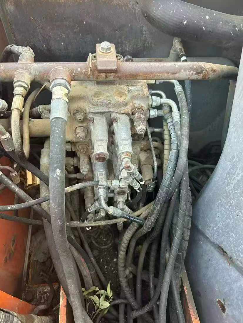 Used Hitachi ZX60 Excavator 2011 Model / 6