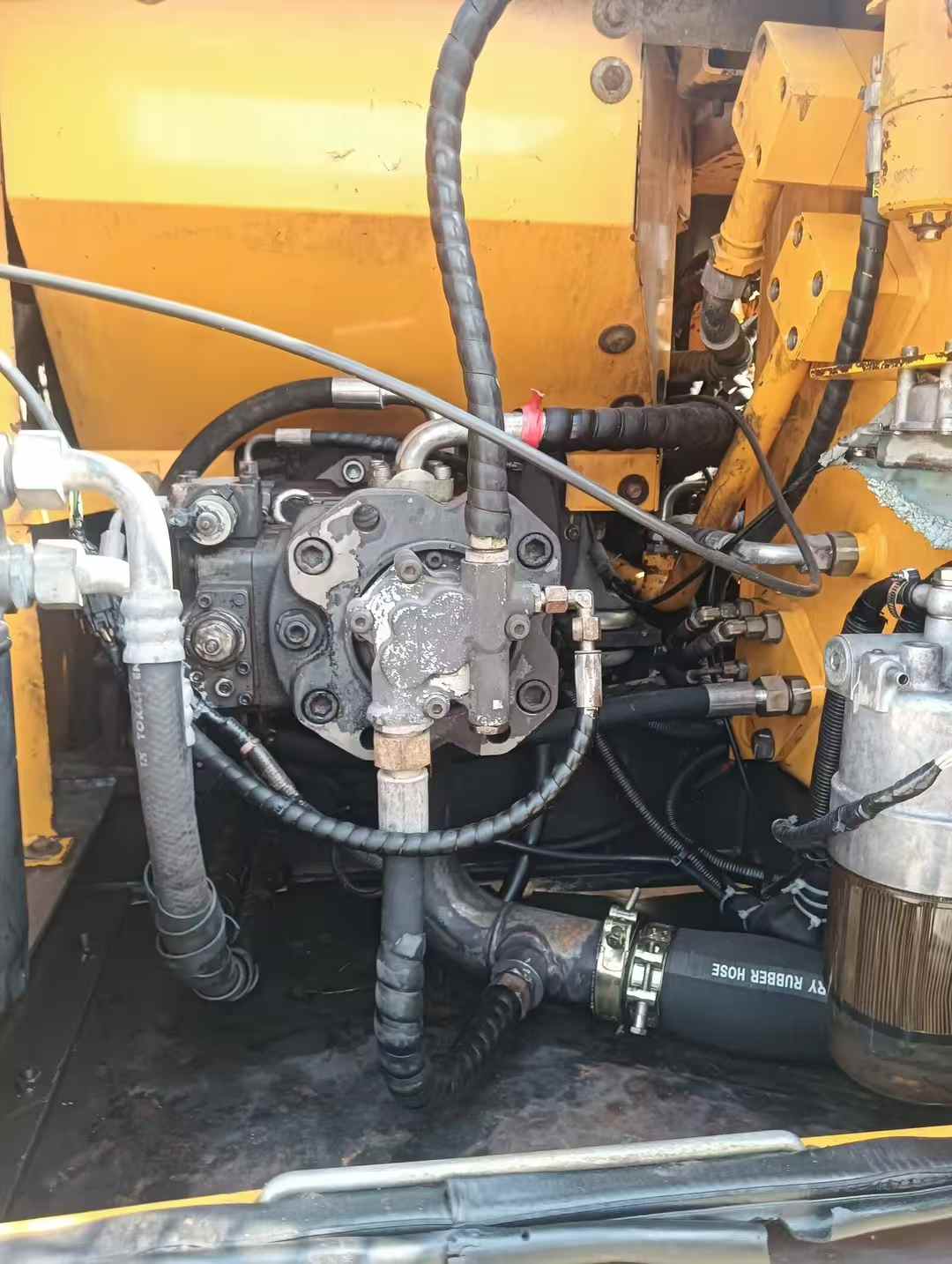 Used Sany SY135 Excavator 2016 Model / 6