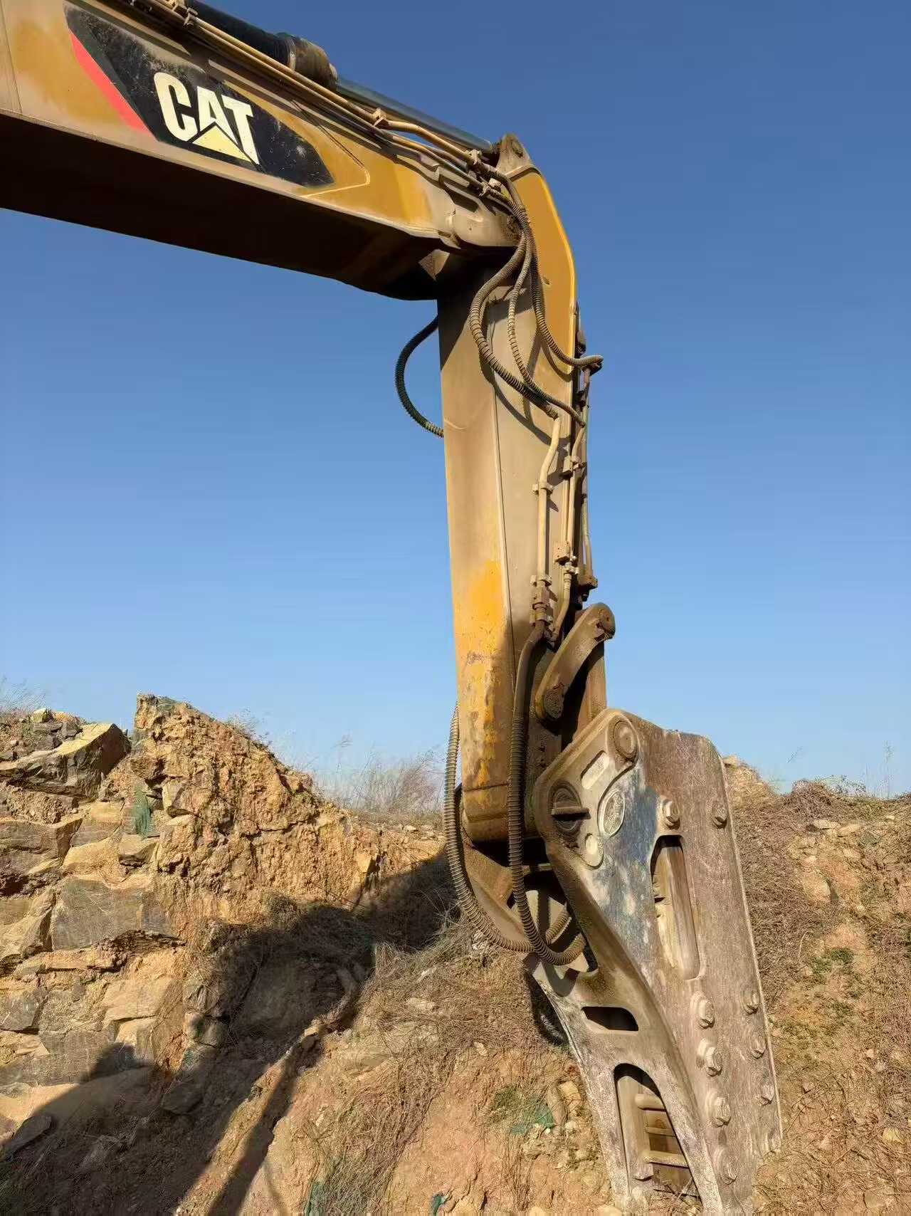Used Caterpillar 345D Excavator 2016 Model / 3