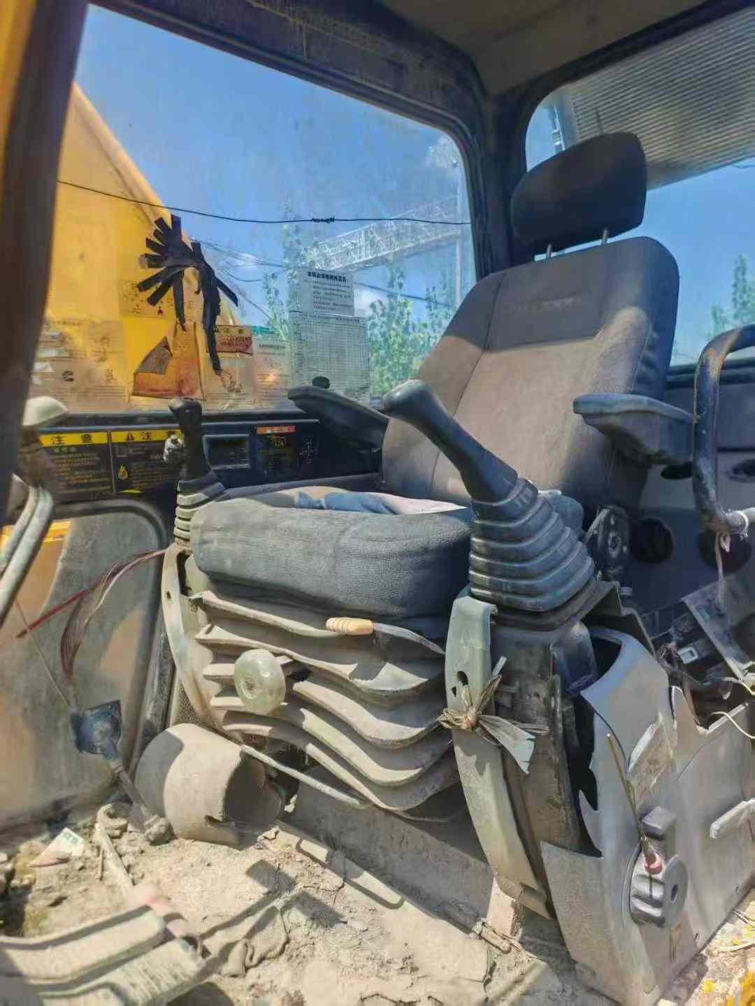 Used Hyundai R210WVS Excavator 2016 Model / 6