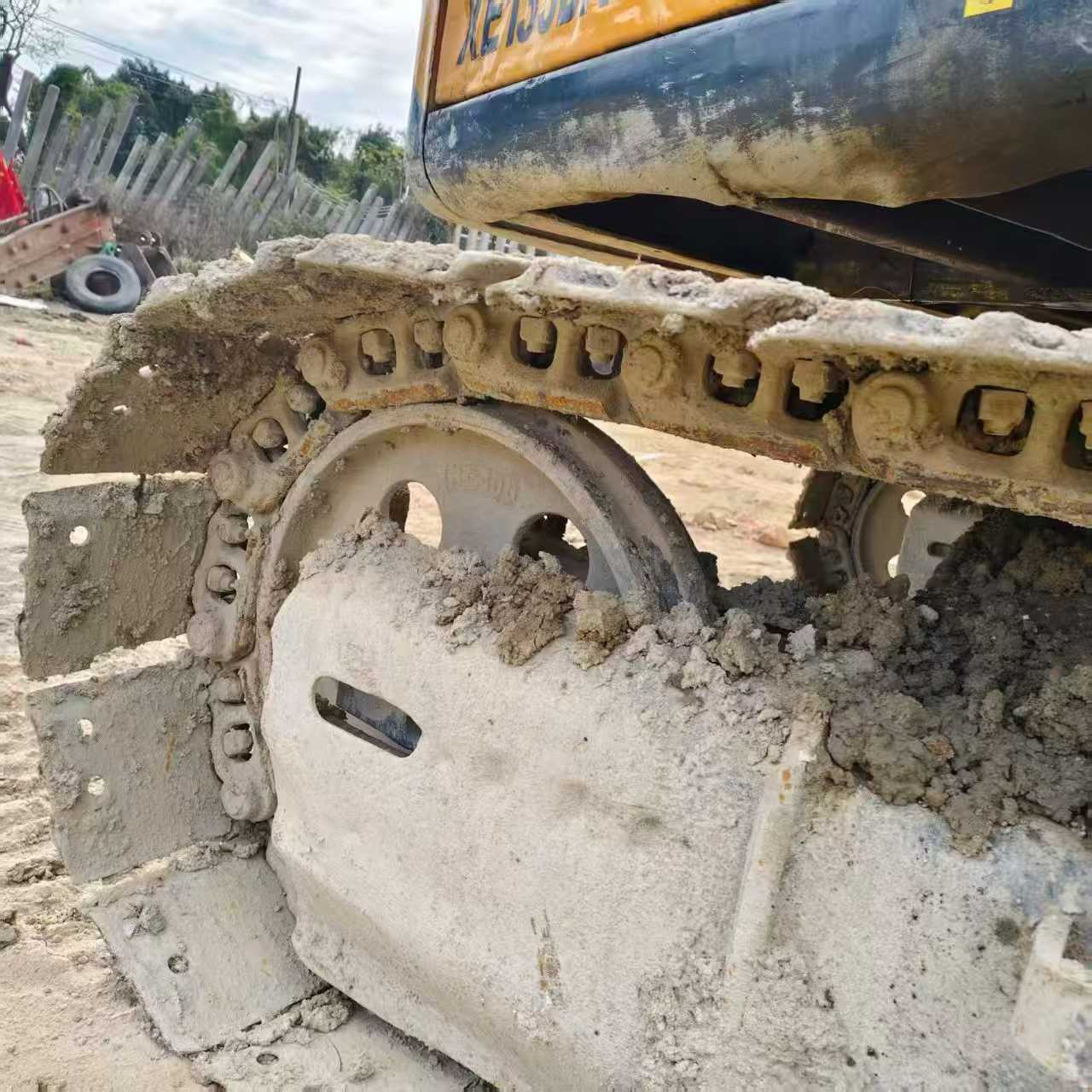 Used Komatsu PW100 Excavator 2016 Model / 8