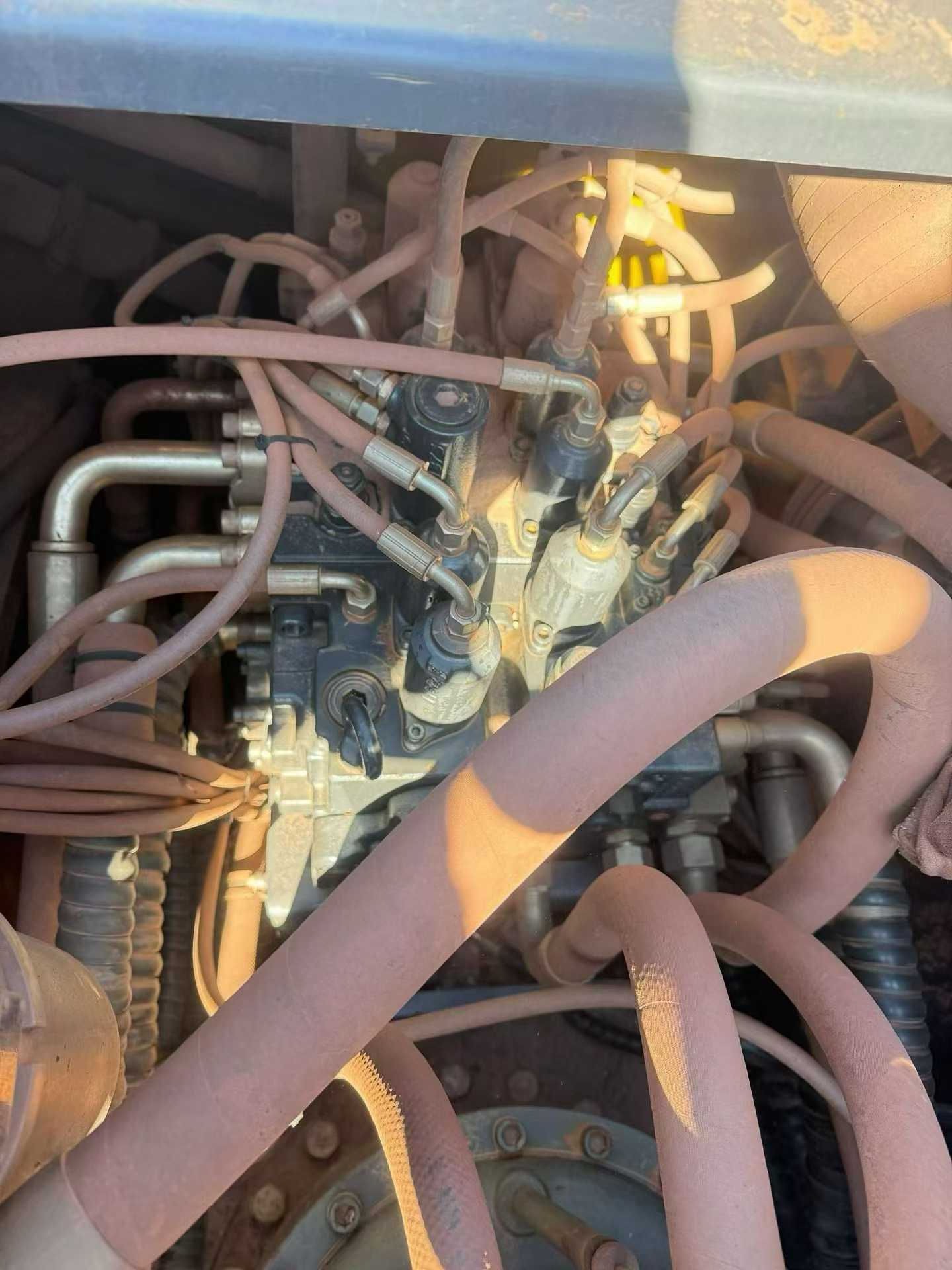 Used XCMG XE550DK Excavator 2021 Model / 3