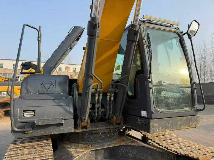 Used XCMG LW200 Excavator 2021 Model / 3