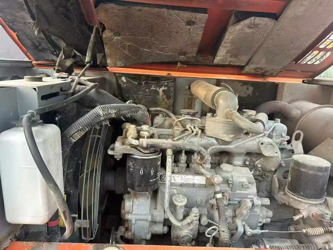 Used Hitachi ZX60 Excavator 2011 Model / 8