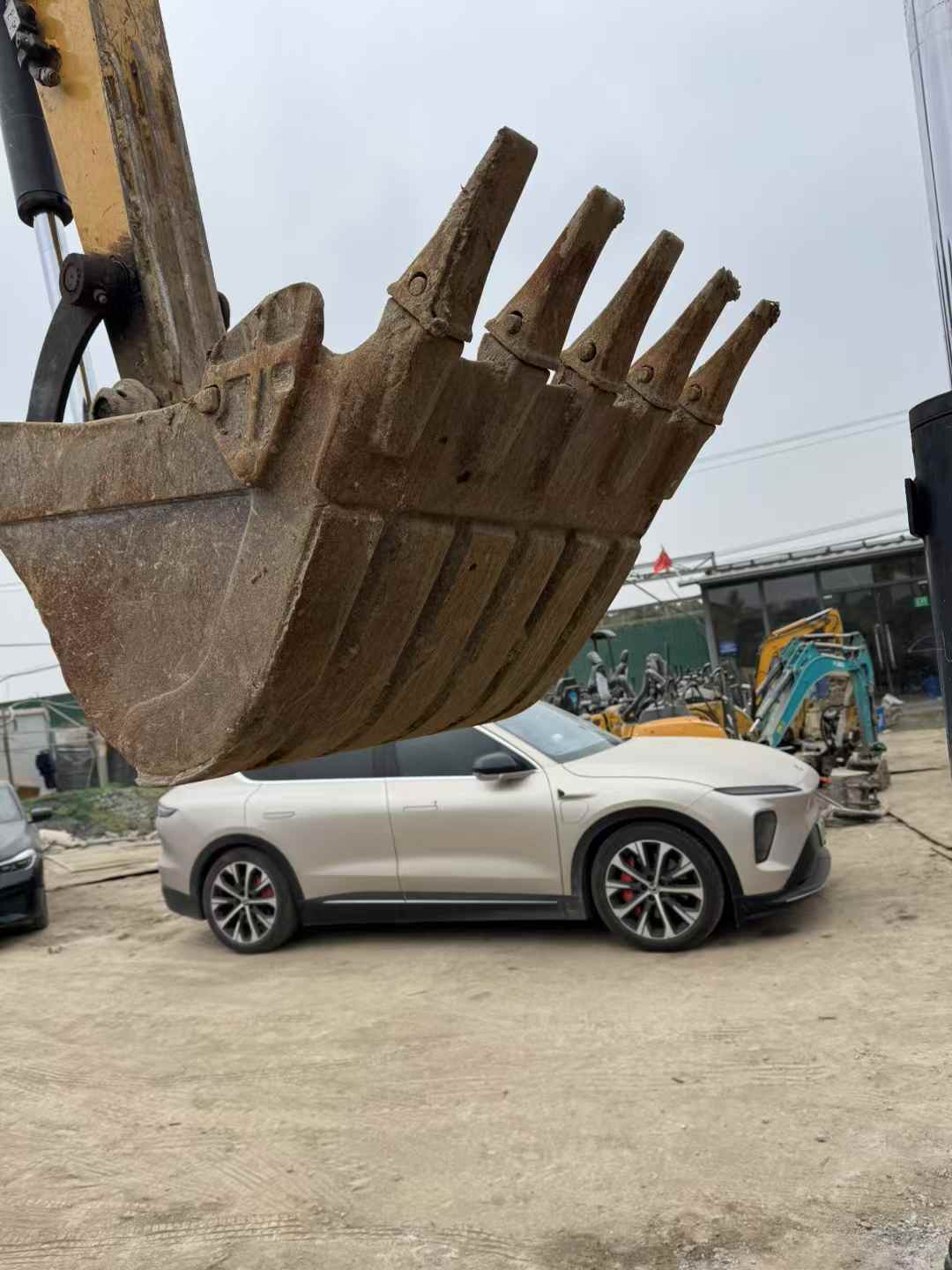 Used XCMG XE7000 Excavator 2020 Model / 8