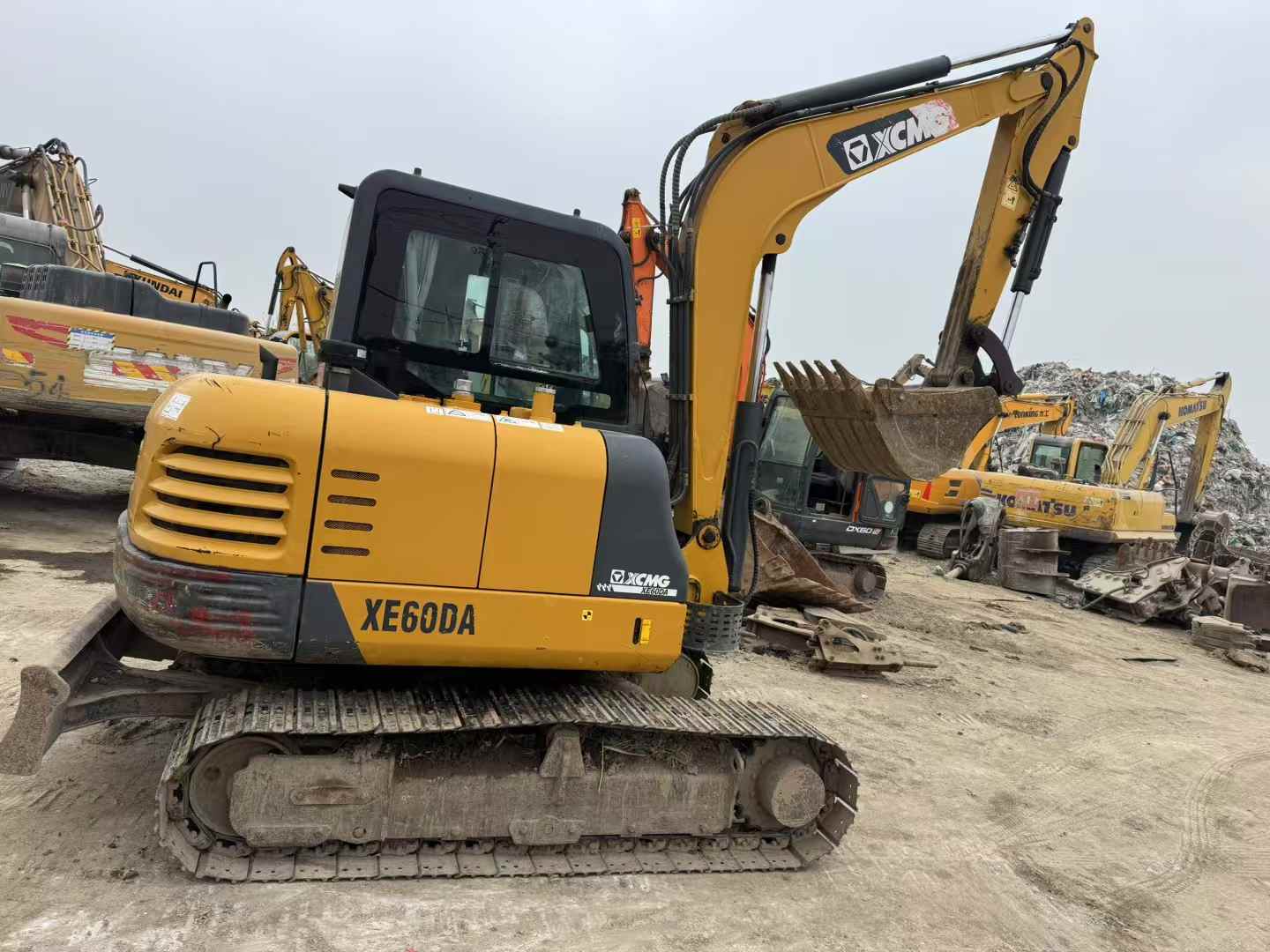 Used XCMG XE7000 Excavator 2020 Model / 3