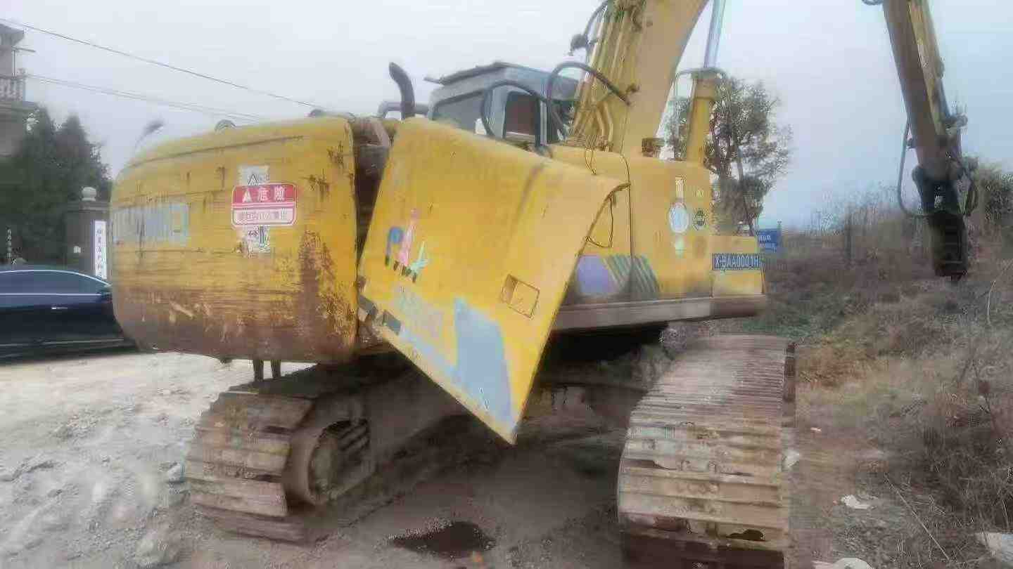 Used Sumitomo SH200A2 Excavator 2016 Model / 2
