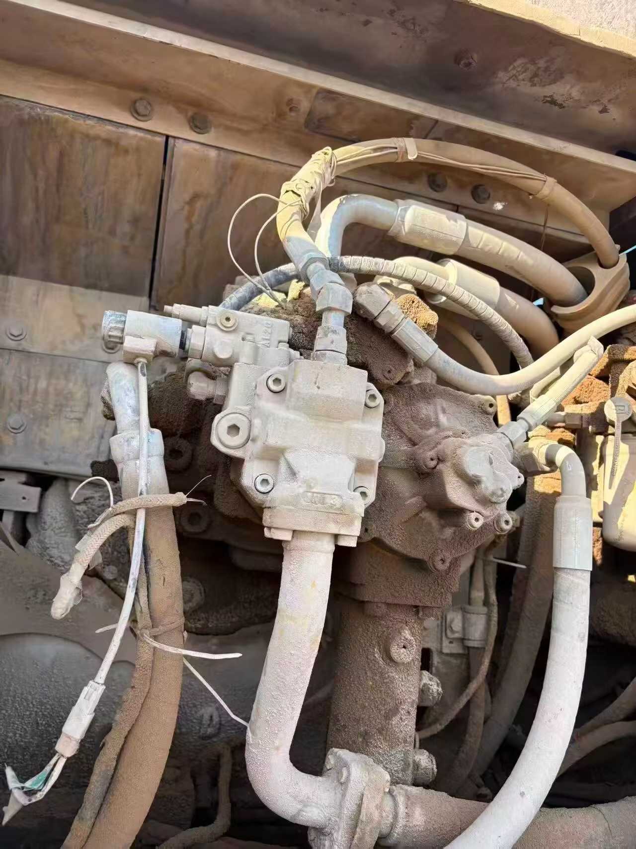 Used Caterpillar 345D Excavator 2016 Model / 5