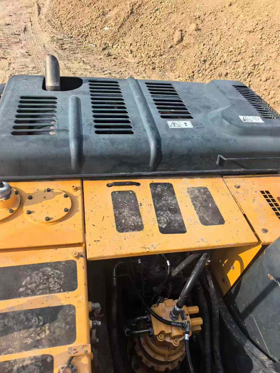 Used Hyundai R215VSN Excavator 2022 Model / 5