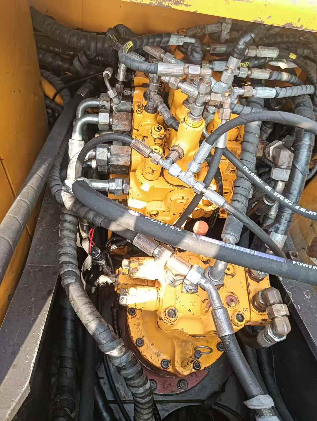 Used Sany SY135 Excavator 2016 Model / 7