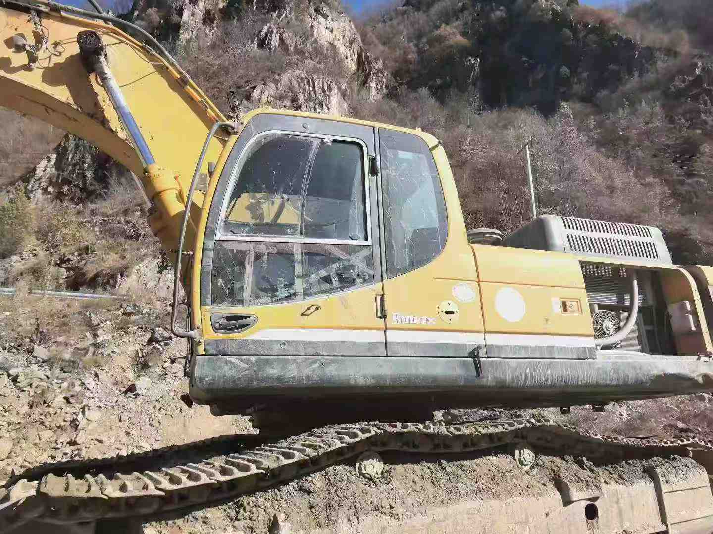 Used Hyundai R385LVS Excavator 2016 Model / 2