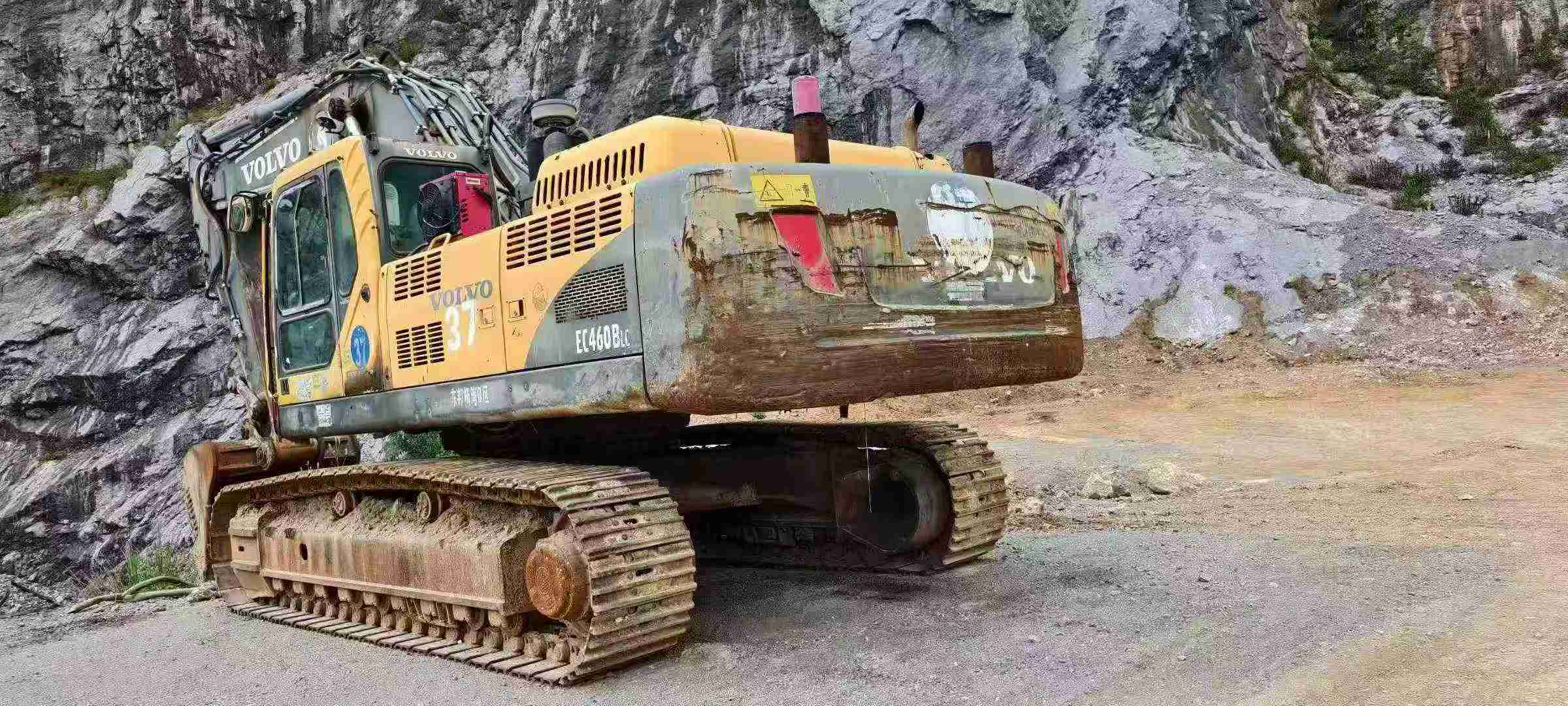 Used Volvo EC60 Excavator 2011 Model / 3