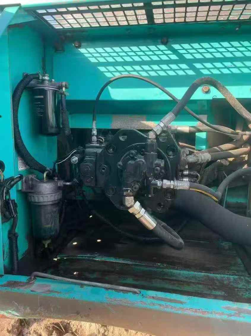 Used Kobelco SK250-6E Excavator 2016 Model / 8