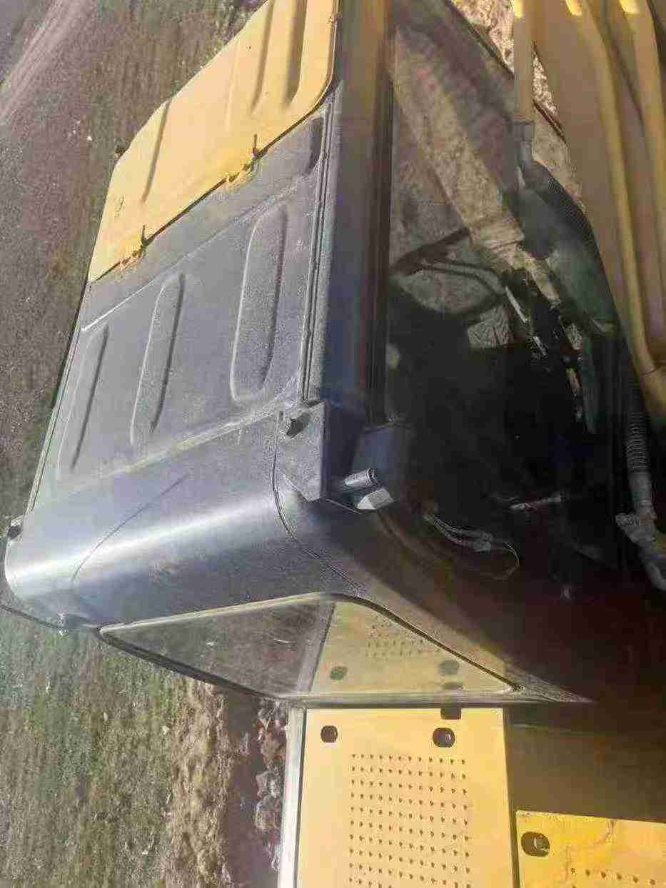 Used Caterpillar 320D Excavator 2017 Model / 7