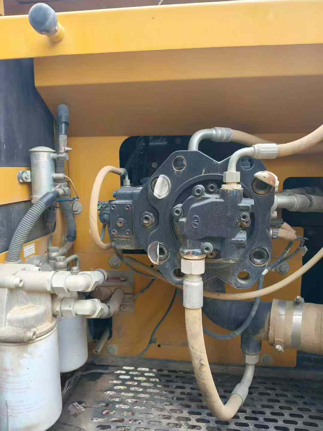 Used Sany SY200H Excavator 2016 Model / 6