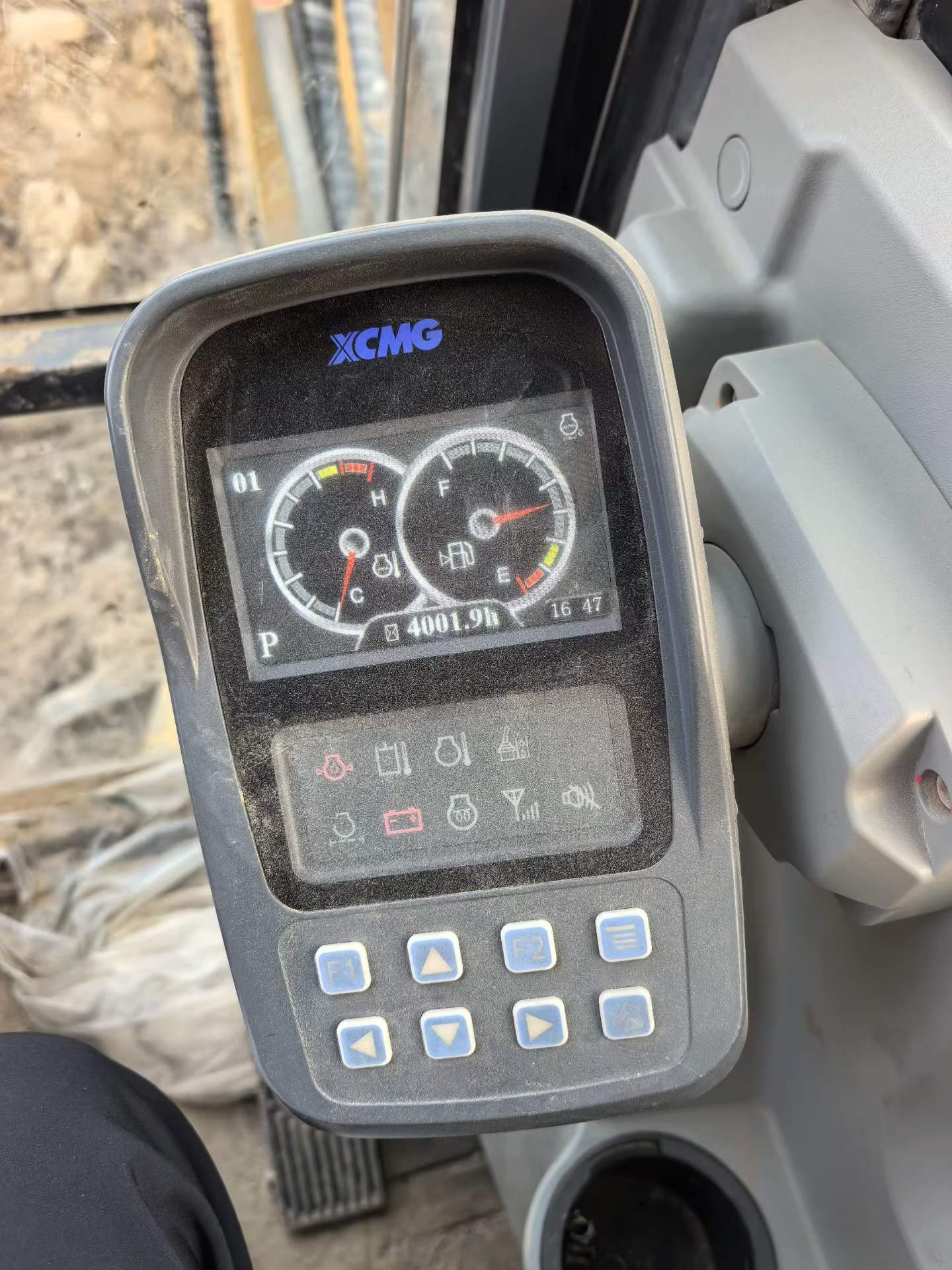 Used XCMG XE60 Excavator 2022 Model / 7