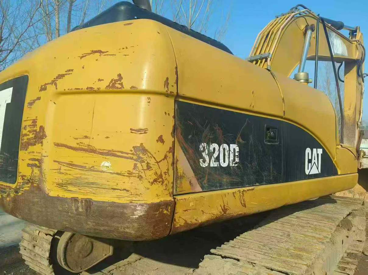 Used Caterpillar CT20 Excavator 2012 Model / 2