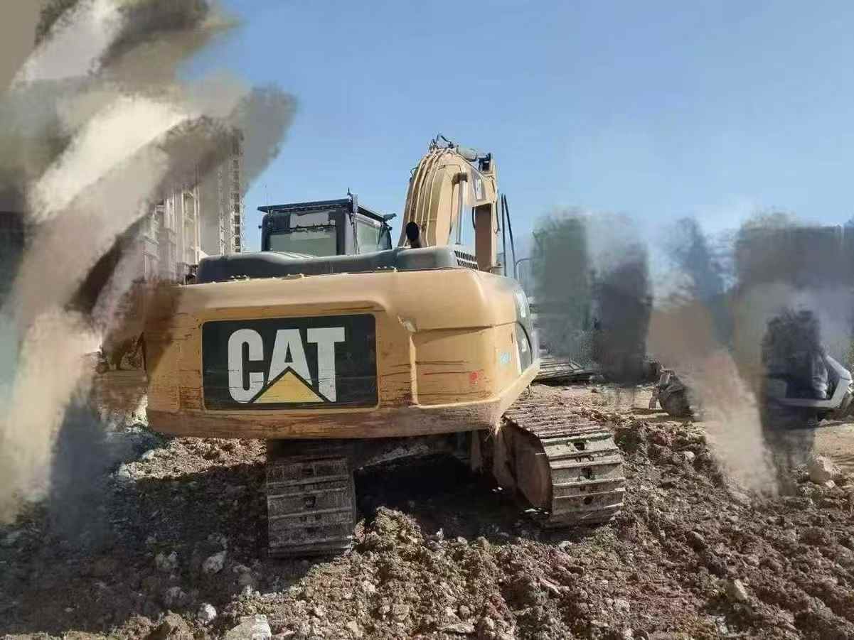 Used Caterpillar CT20 Excavator 2016 Model / 3