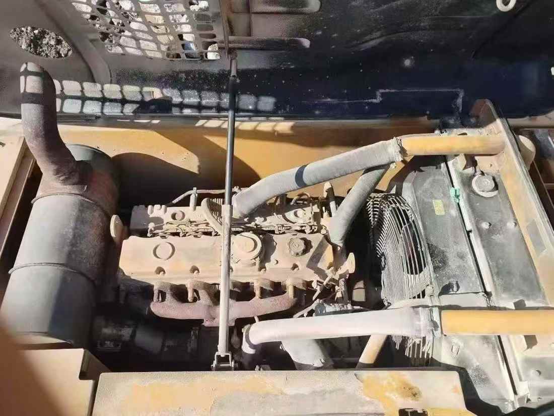 Used Caterpillar CT20 Excavator 2016 Model / 4