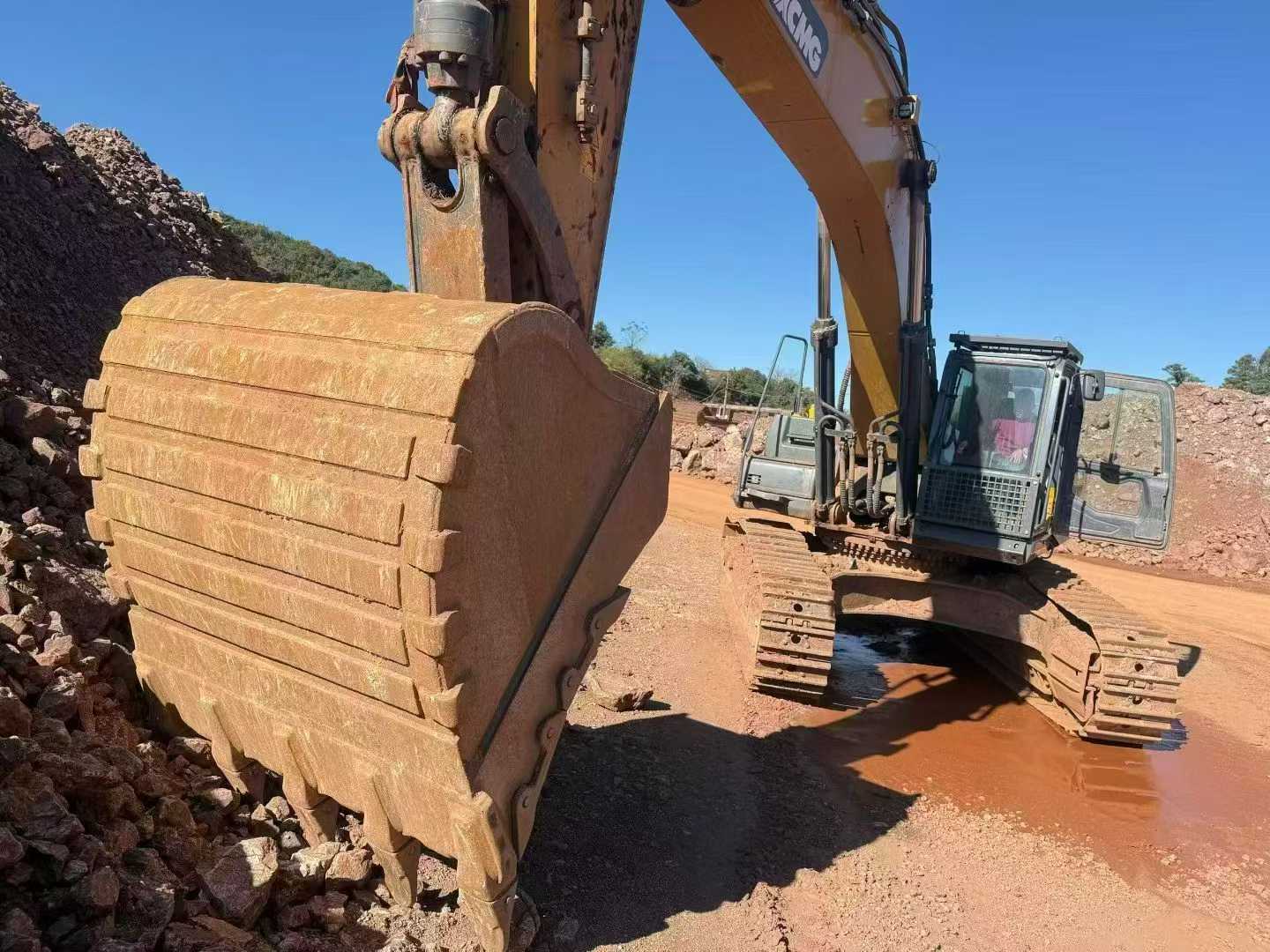 Used XCMG XE550DK Excavator 2021 Model / 6